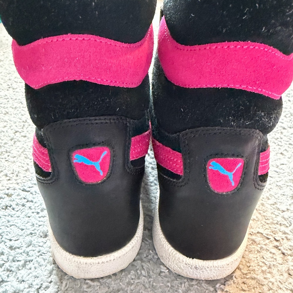 Women’s Puma Black High-Top Wedge Sneakers with Pink & Blue Accents - Picture 6 of 6